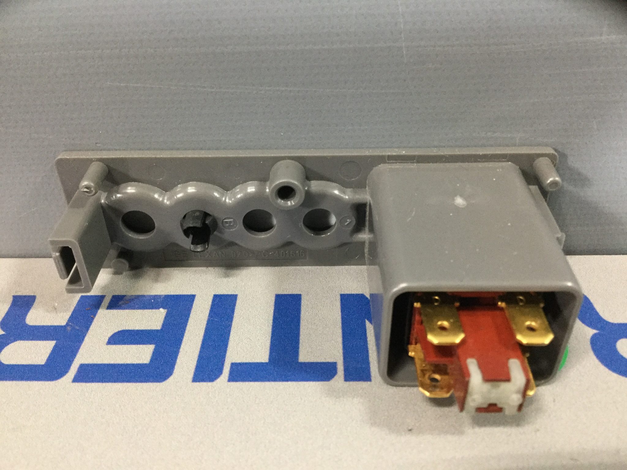 HPE 768079001 SPS Compact Flash Card MSA2040 P2000 FrontierUS