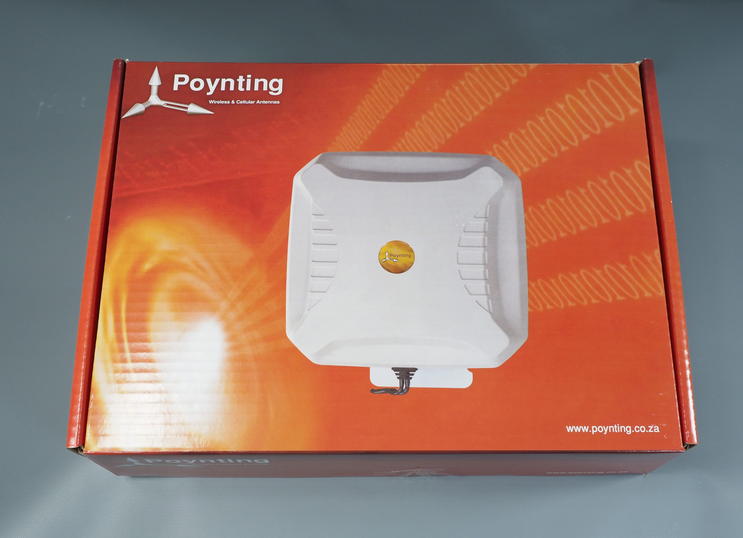 Poynting XPOL-2.v2 LTE and WiFi 2×2 MiMo