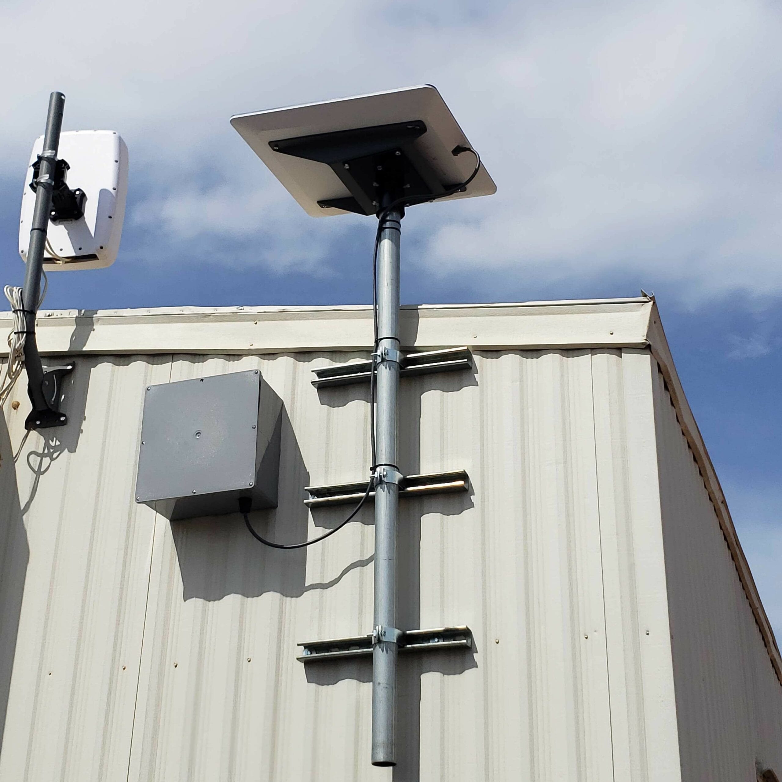 Metro Wireless Starlink Closeup