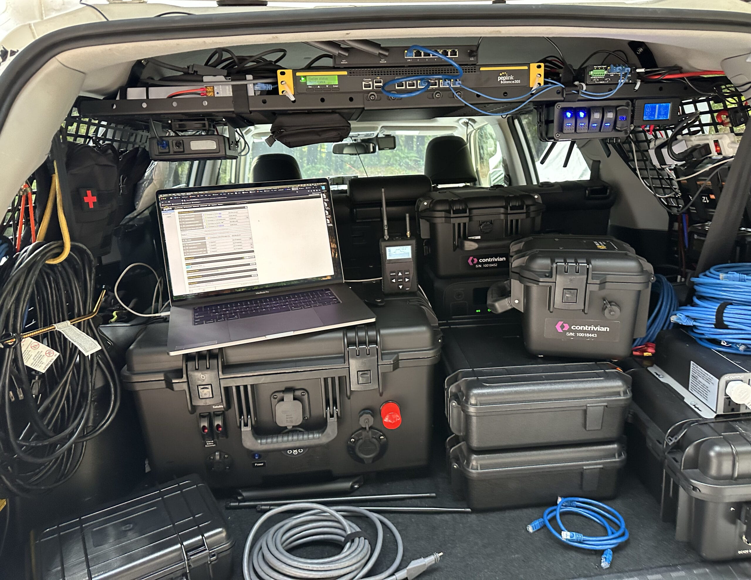 Contrivian Horizon Mobile-Ready Peplink Starlink Connectivity Unit for First Responders